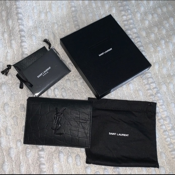 Yves Saint Laurent Handbags - YSL Saint Laurent bifold wallet black